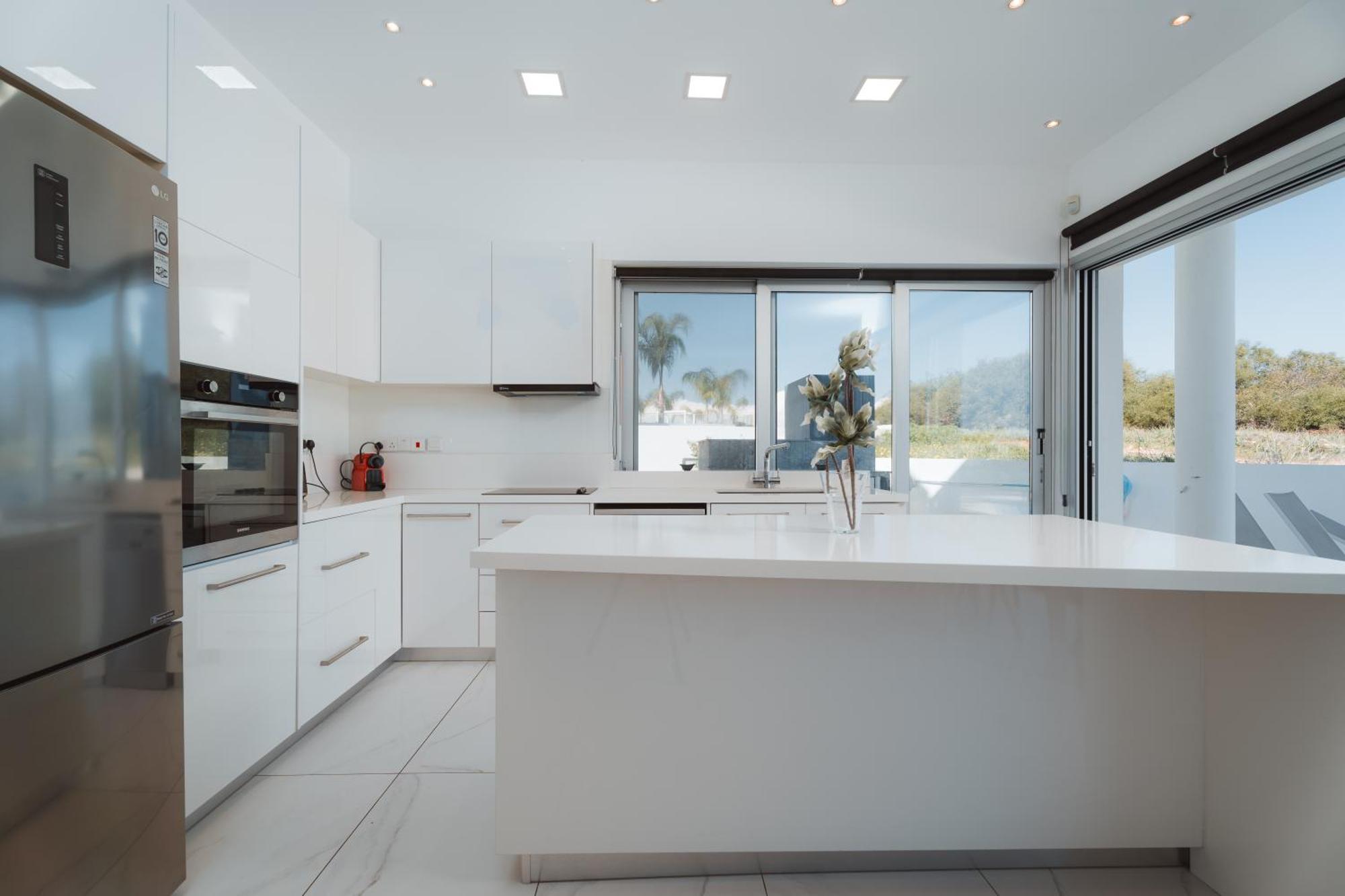 Seaside Luxury Villa Paralímni Kültér fotó